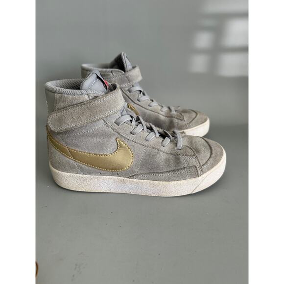 Nike Blazer 77 Kids Size 1 Gray Metallic Gold Suede High Tops - Picture 1 of 7